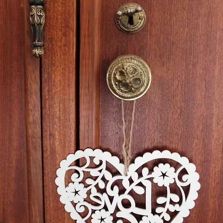 Casa Do Pinheiro Bed and Breakfast