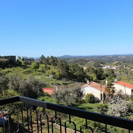 Casa Do Pinheiro Bed & Breakfast